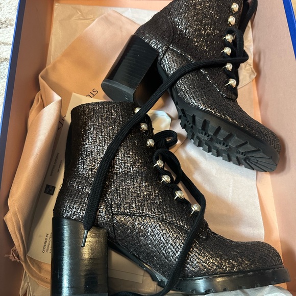 Stuart Weitzman booties with block heel - Picture 8 of 10